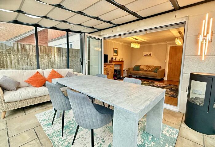 4 Bedroom Town House For Sale In Montagu Close, Priddys Hard, PO12