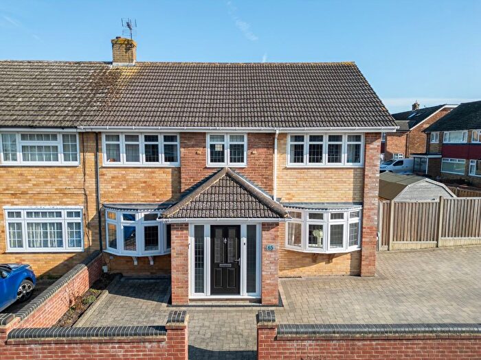 4 Bedroom End Of Terrace House To Rent In Cirrus Crescent, Gravesend, DA12