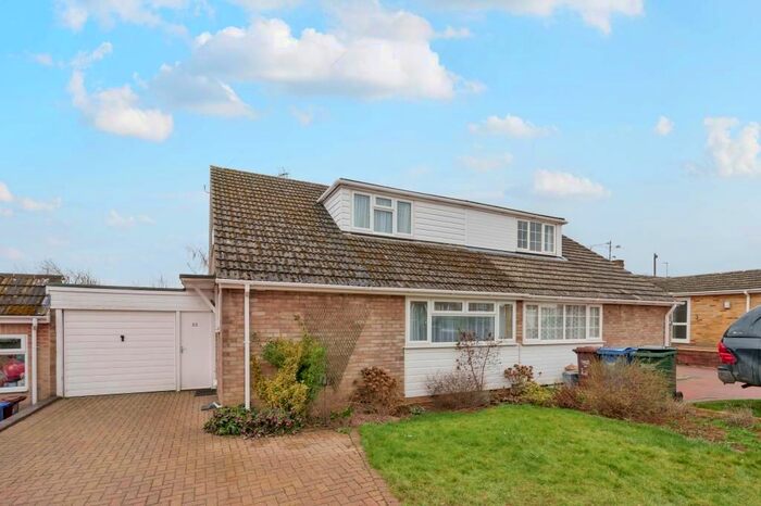 3 Bedroom Bungalow To Rent In Freemans Road, Bodicote, OX15