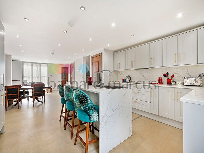 4 Bedroom Flat To Rent In Marlborough Road, Archway, N19