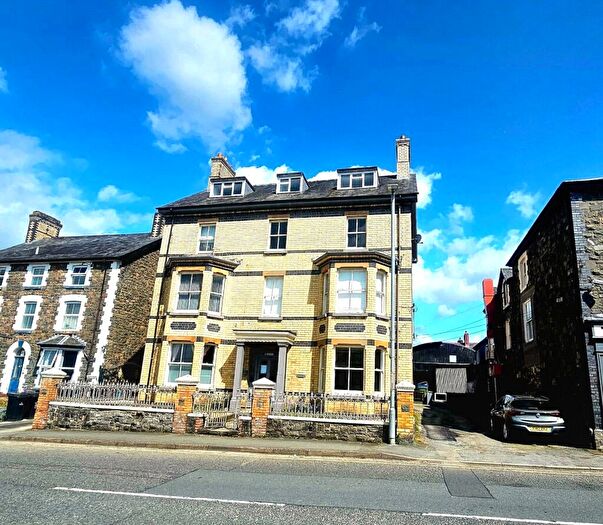 1 Bedroom Apartment For Sale In Temple Street, Llandrindod Wells, Powys, LD1