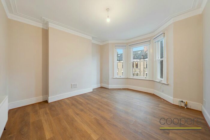 2 Bedroom Flat To Rent In Mowll Street, Oval, SW9