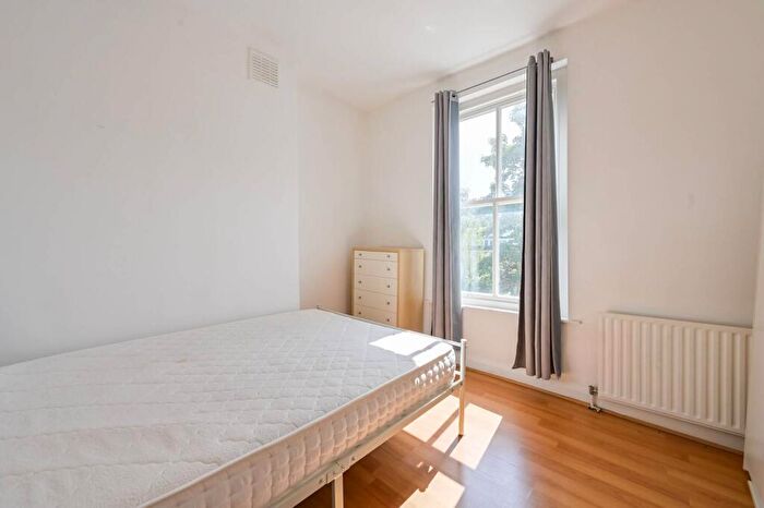 1 Bedroom Flat To Rent In Miranda Road, , Archway, London, N19