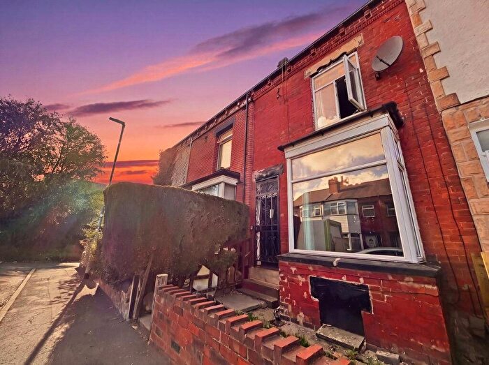 4 Bedroom Terraced House To Rent In Nowell Crescent, Leeds, West Yorkshire, LS9