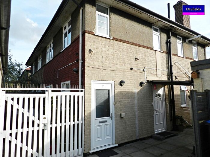 2 Bedroom Maisonette To Rent In Riverside Gardens, Wembley, HA0