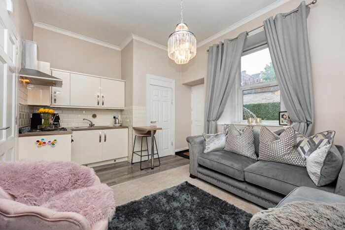 1 Bedroom Flat For Sale In Clarkston Road, Muirend, G44