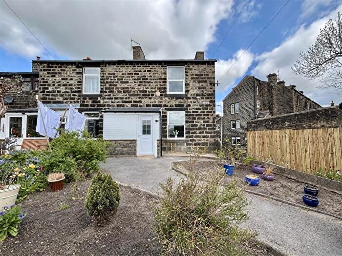 3 Bedroom End Of Terrace House For Sale In Lune Street, Crossroads, Keighley, BD22