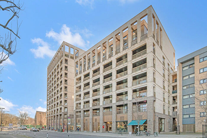 2 Bedroom Apartment To Rent In Green Lanes, London, N4