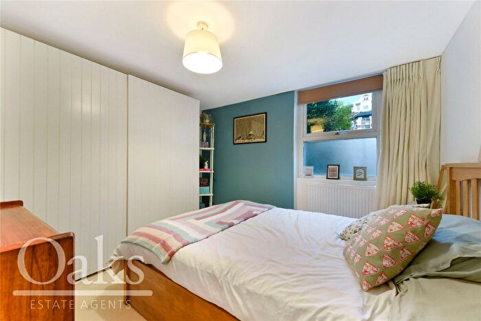 1 Bedroom Flat For Sale In Gleneagle Road, London, SW16