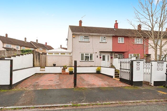 3 Bedroom End Of Terrace House For Sale In Pawlett Road, Bristol, BS13
