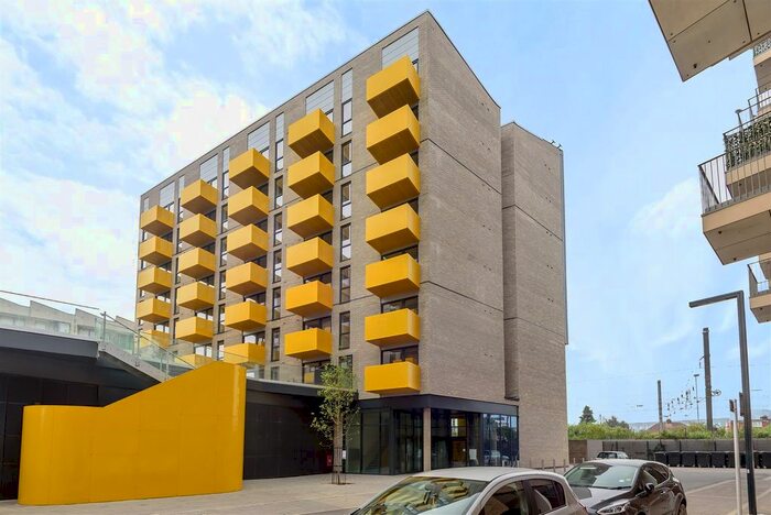 1 Bedroom Flat To Rent In Machine Work House, Pressing Lane, Hayes, UB3