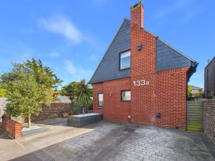 3 Bedroom Detached House For Sale In Park Road, Worthing, BN11