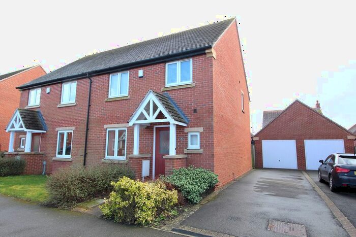 3 Bedroom Semi-Detached House For Sale In Poppy Road, Lutterworth, LE17