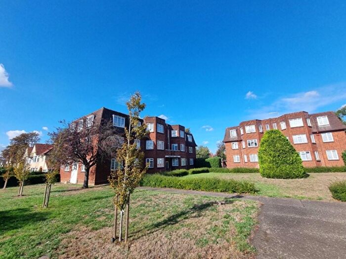 2 Bedroom Flat For Sale In Valley Road, Ipswich, IP1