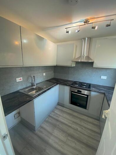 2 Bedroom Flat To Rent In Pycroft Way, London, N9