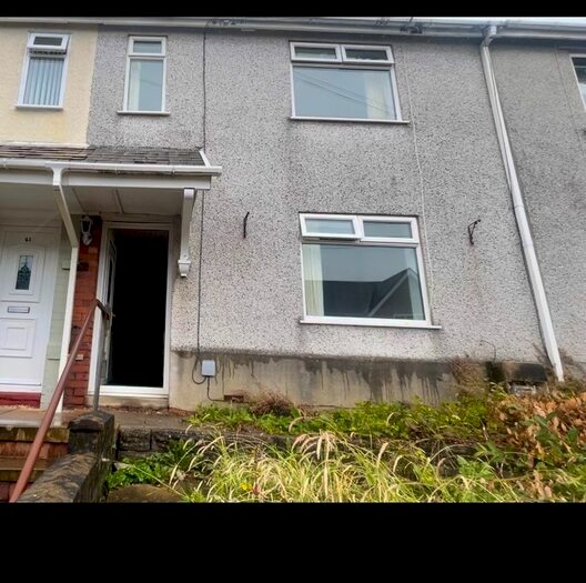 3 Bedroom Semi-Detached House To Rent In Kelvin Road, Clydach, Swansea, West Glamorgan, SA6