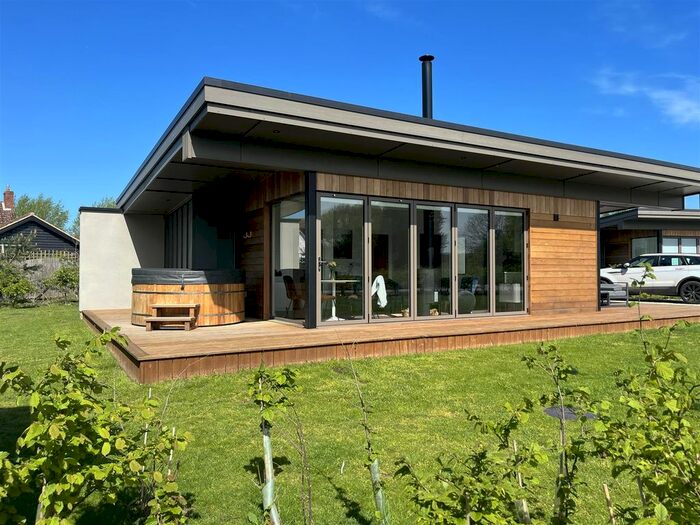 2 Bedroom Property To Rent In Flatford Lane, East Bergholt, Colchester, CO7