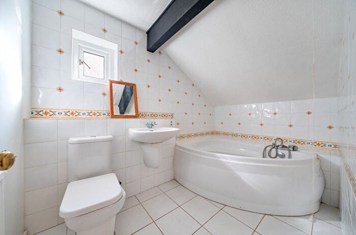 3 Bedroom Detached House For Sale In Jeffries Close, Rownhams, Southampton, Hampshire, SO16