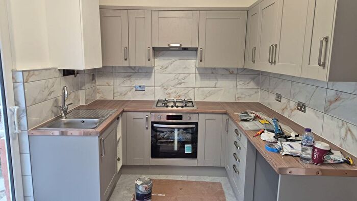 2 Bedroom Semi Detached House To Rent In Palm Avenue, Sidcup, DA14