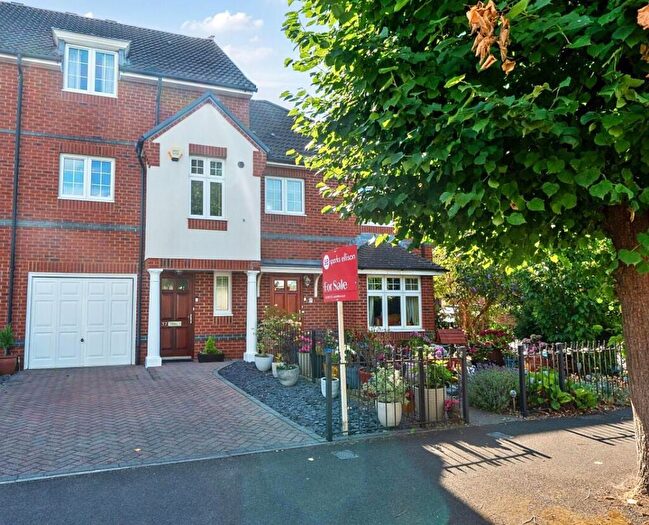 3 Bedroom Town House For Sale In Brookwood Avenue, Eastleigh, SO50