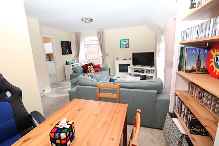 2 Bedroom Flat For Sale In Chichester Gardens, Belfast, BT15