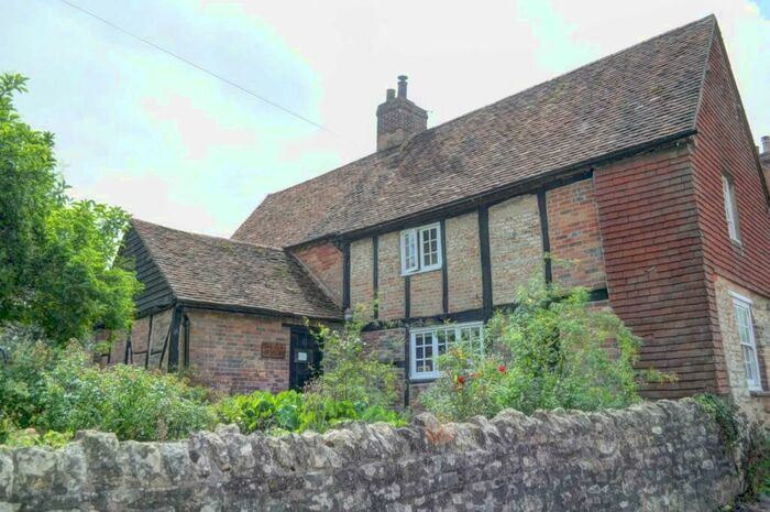 4 Bedroom Detached House To Rent In Chilton, Aylesbury, HP18