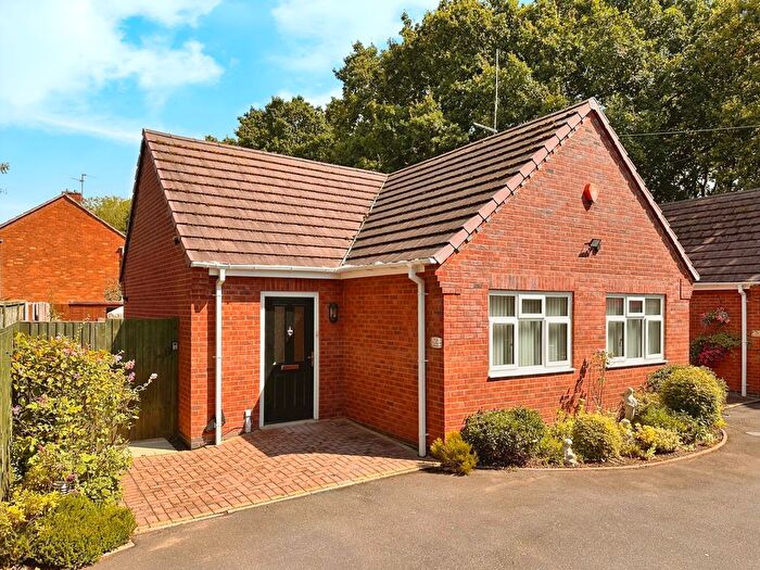 2 Bedroom Bungalow For Sale In Bagridge Road, Castlecroft, Wolverhampton, WV3