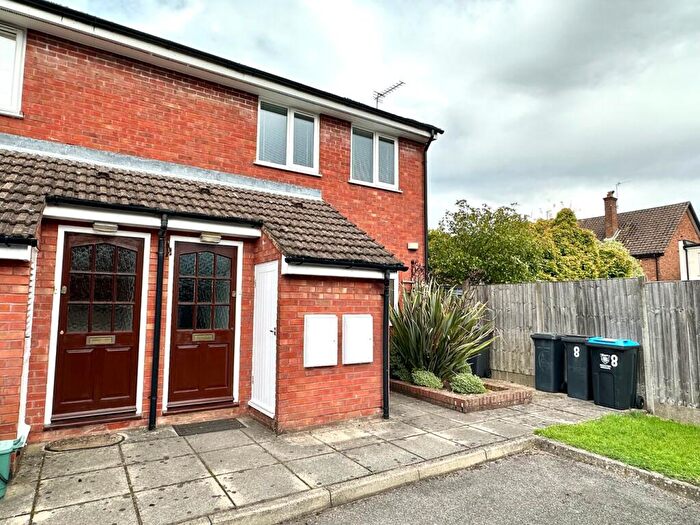 1 Bedroom Maisonette To Rent In Apple Cottages, Bovingdon, HP3