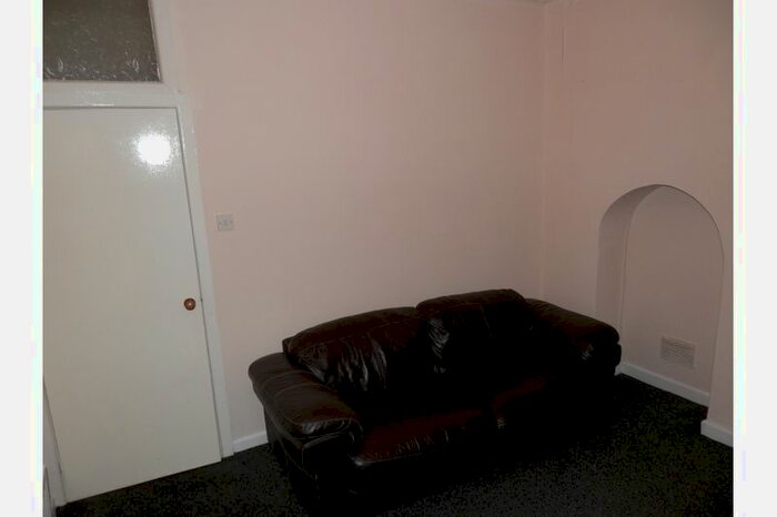 1 Bedroom Flat To Rent In Gillott Road, Edgbaston, Birmingham, B16