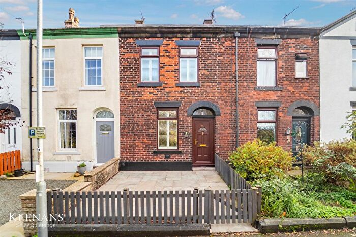 3 Bedroom Terraced House For Sale In Waterfold Lane, Bury, BL9