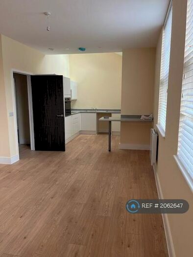 1 Bedroom Flat To Rent In High Street, Gillingham Kent, ME7