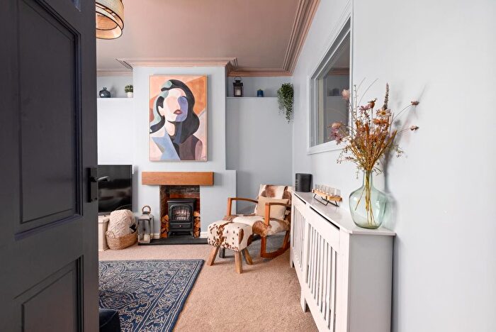 3 Bedroom Terraced House For Sale In Merrywood Close, Southville, BS3