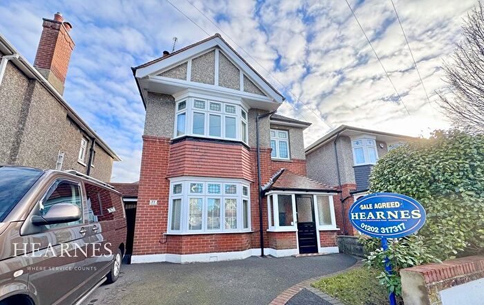 5 Bedroom Detached House For Sale In Moordown, Bournemouth, BH9