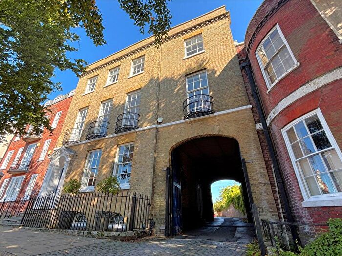 6 Bedroom House For Sale In High Street, Fareham, Hampshire, PO16