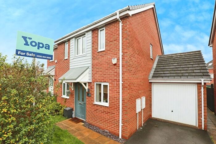 3 Bedroom Semi Detached House For Sale In Flint Street, Weston Coyney, Stoke-On-Trent, ST3