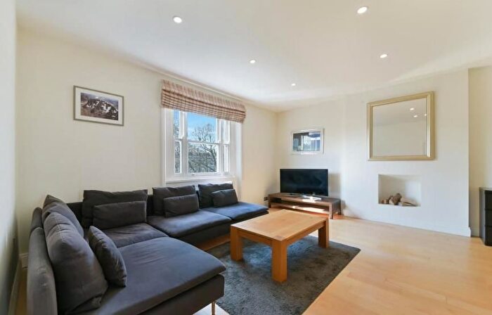 2 Bedroom Flat To Rent In St. Johns Wood Park, St John's Wood, London, NW8