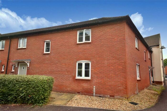 3 Bedroom Semi-Detached House To Rent In Kestrel Close, Tiverton, Devon, EX16