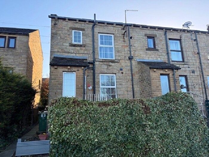 1 Bedroom Terraced House For Sale In Kilpin Hill Lane, Dewsbury, West Yorkshire., WF13