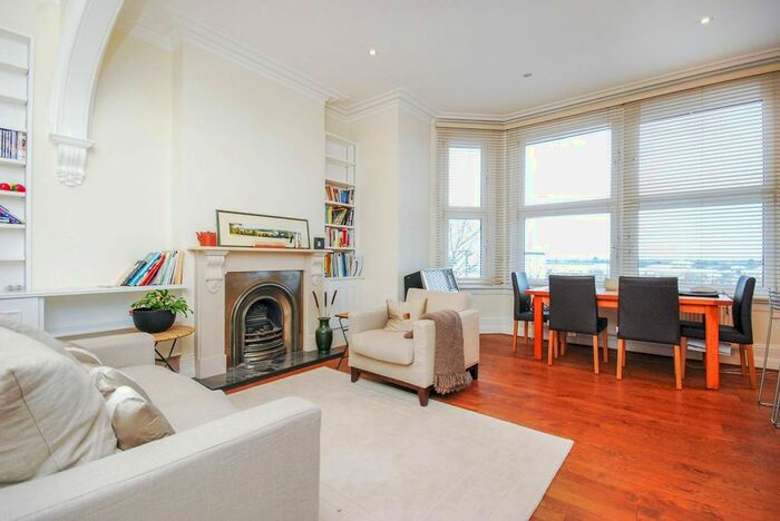 1 Bedroom Flat To Rent In Richmond Hill, Richmond Hill, Richmond, TW10