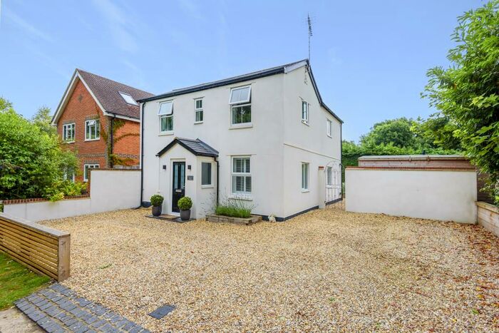 4 Bedroom Detached House To Rent In Windlesham Road, West End, GU24