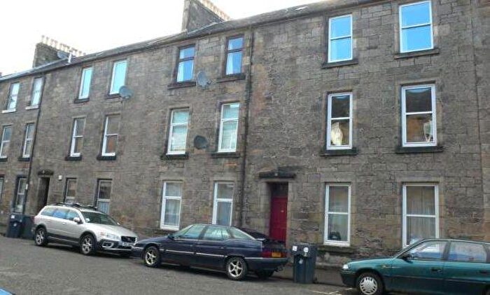 2 Bedroom Flat To Rent In Bruce Street, Stirling Town, Stirling, FK8
