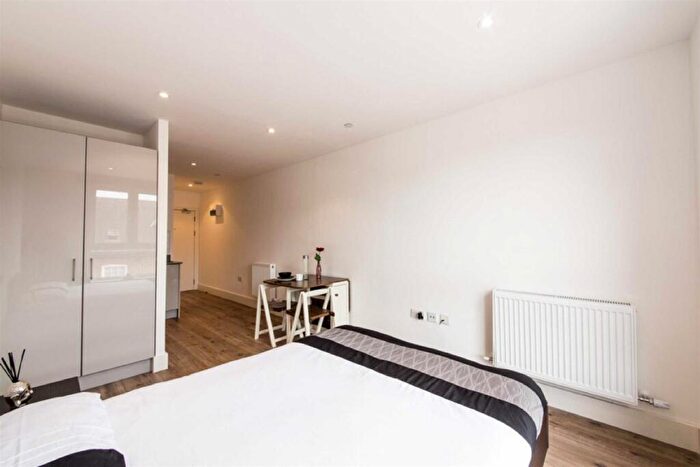 Apartment To Rent In The Luminaire Apartments, Kilburn High Road, Kilburn, NW6