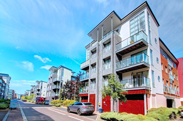 2 Bedroom Apartment To Rent In Cameronian Square, Worsdell Drive, Gateshead, Tyne And Wear, NE8