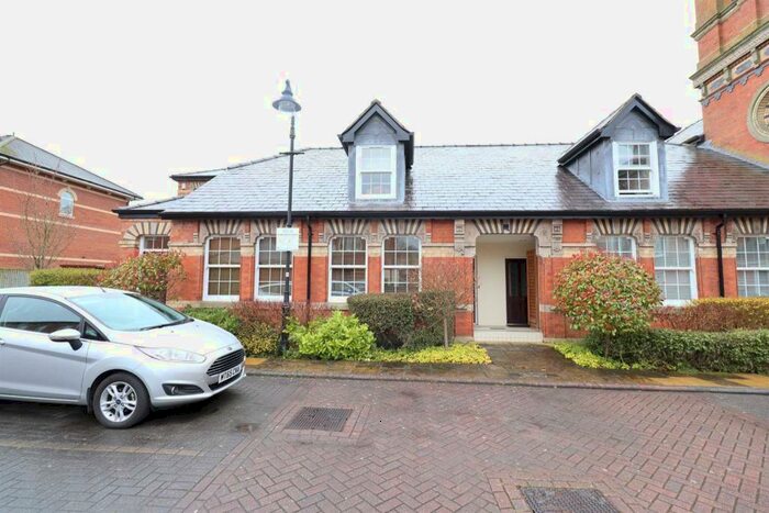 2 Bedroom House To Rent In Balmoral House, Pavilion Way, Macclesfield, SK10