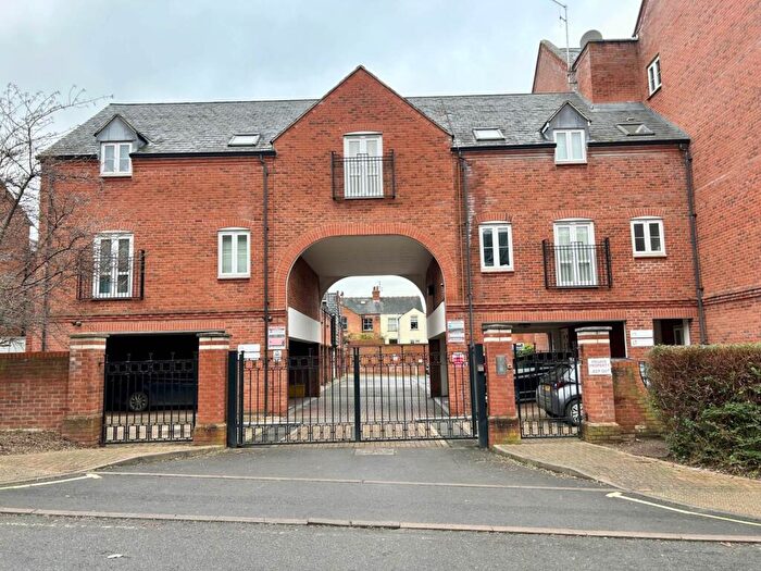 2 Bedroom Apartment For Sale In Cherwell Court, Britannia Road, OX16