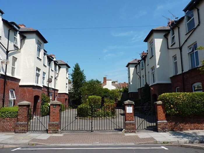 2 Bedroom Flat To Rent In Moulin Avenue, Wisborough Road, PO5