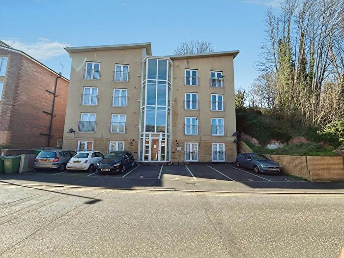 2 Bedroom Flat For Sale In Park Lane, Kidderminster, DY11