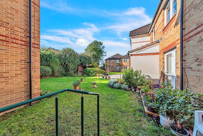 1 Bedroom Flat For Sale In Mclay Court, St. Fagans Road, Fairwater, Cardiff, CF5