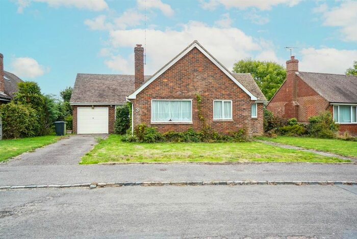 2 Bedroom Detached Bungalow For Sale In Pottery Close, Brede, Rye, TN31