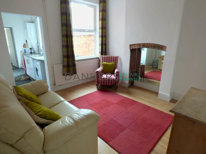 4 Bedroom Terraced House To Rent In Jarrom Street, LE2